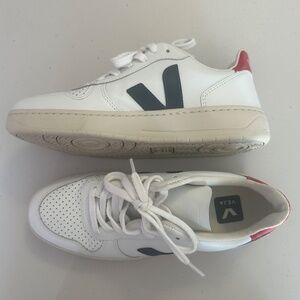 V-10 LEATHER WHITE NAUTICO PEKIN